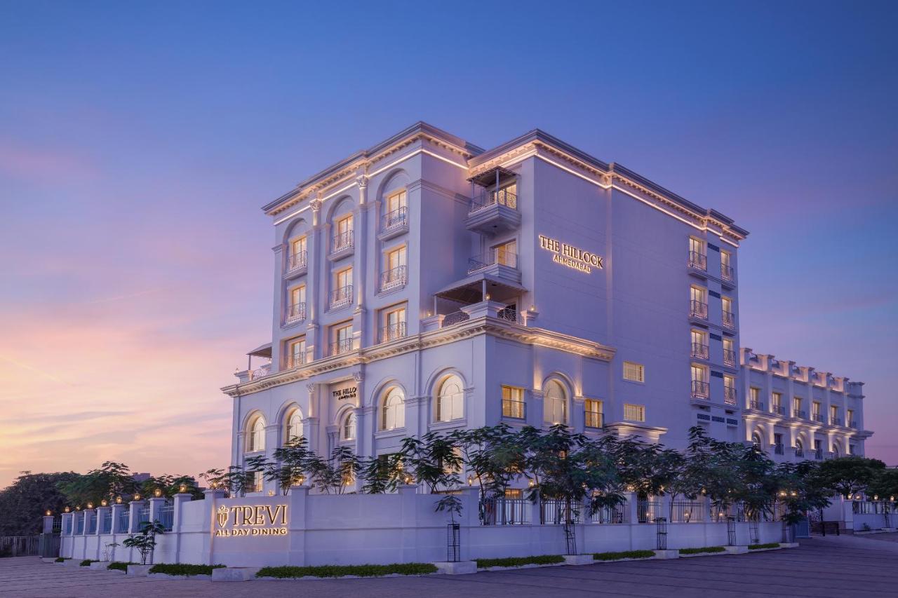 Hotel Hillock Ahmedabad Luaran gambar