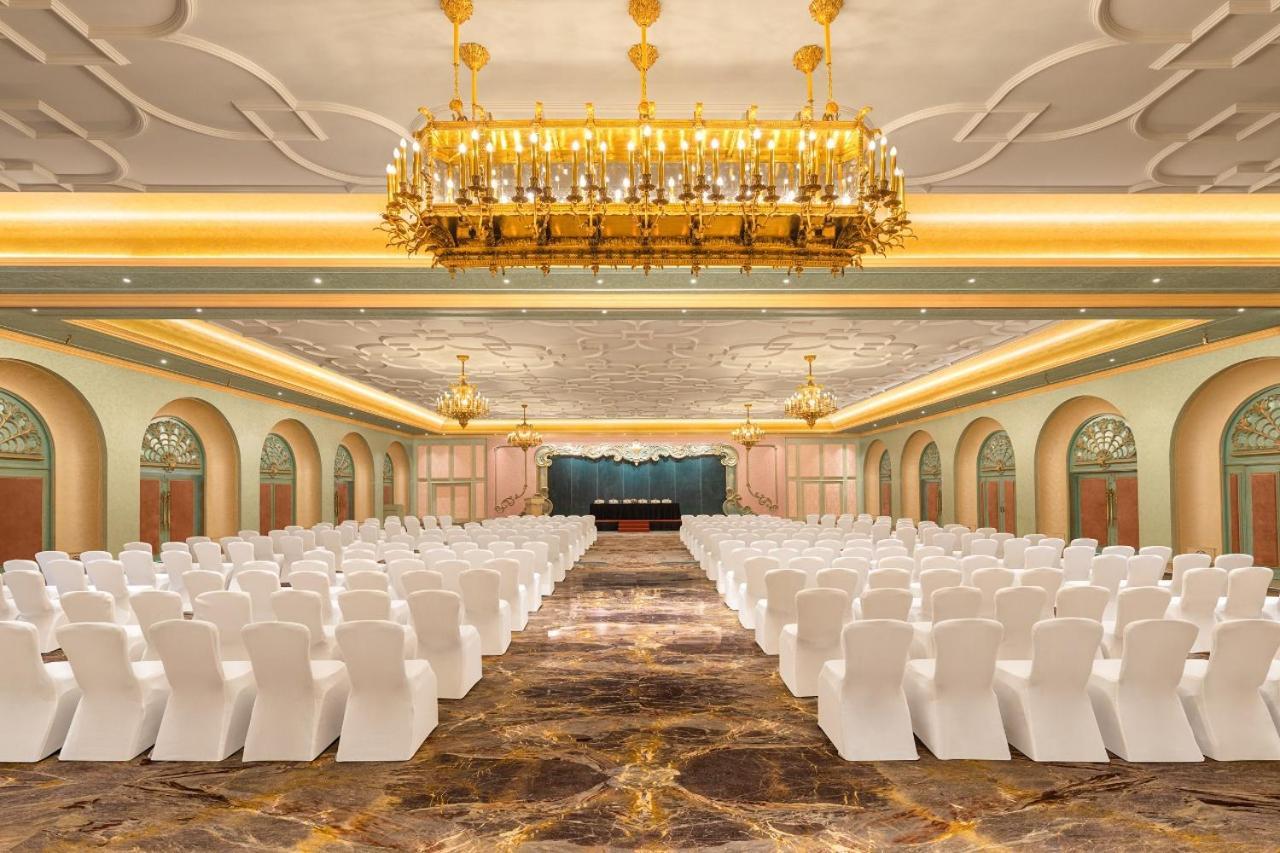 Hotel Hillock Ahmedabad Luaran gambar