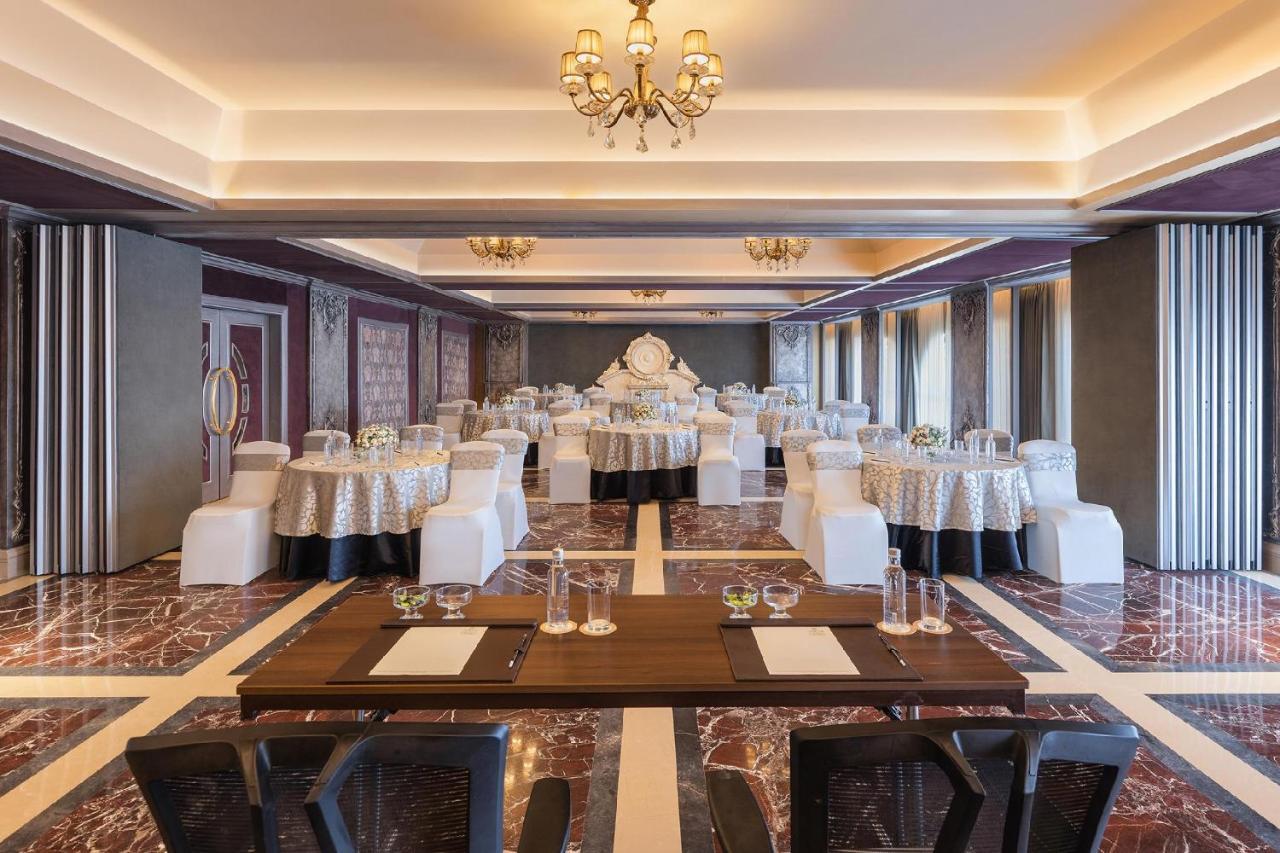Hotel Hillock Ahmedabad Luaran gambar